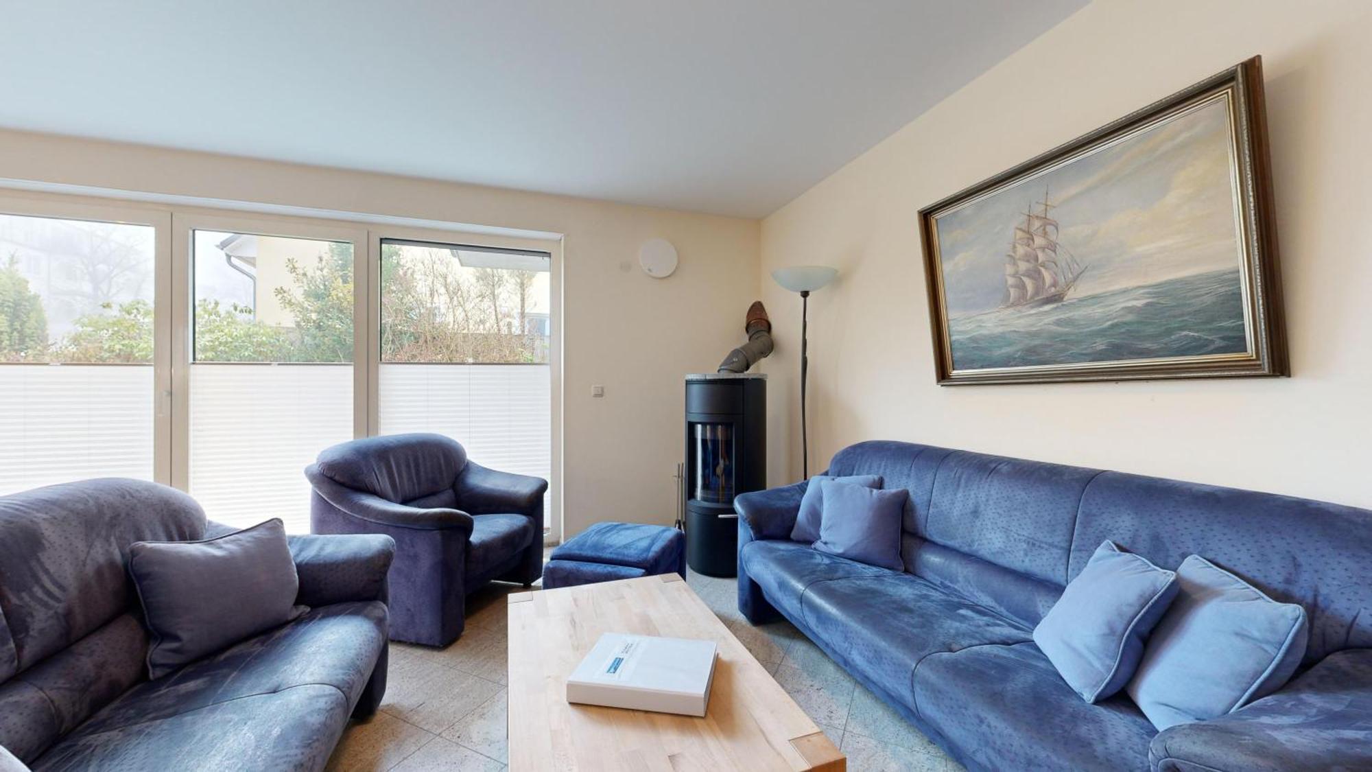 Strandnahes Ferienhaus Mit Terrasse, Strandamsel, ビンツ エクステリア 写真